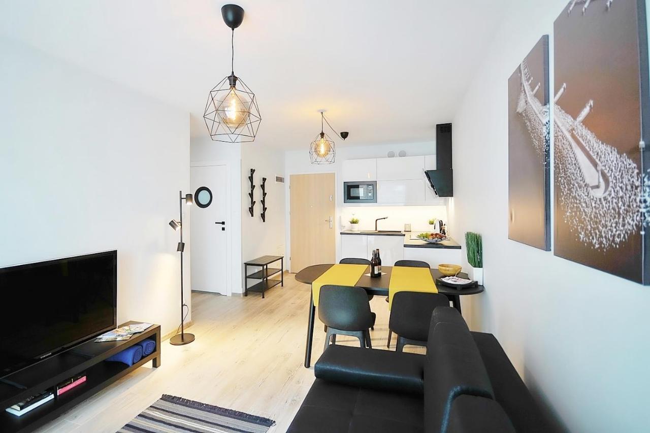 Apartament Andar Z Miejscem Parkingowym Kolobrzeg Exterior photo